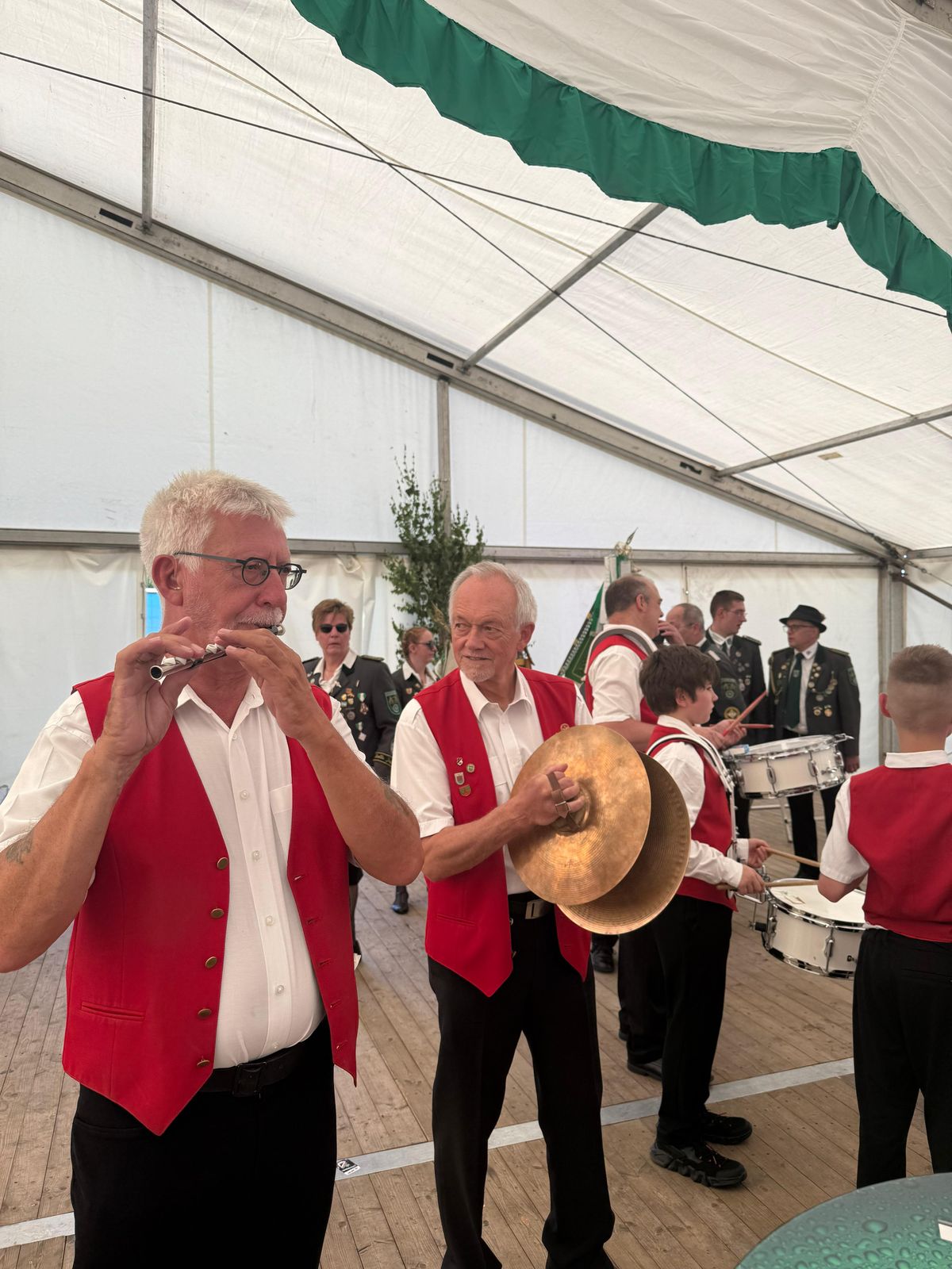 1219668f-23ab-44b7-b124-73e6a2add32c